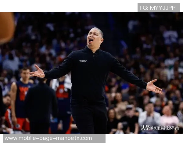 泰伦卢谈哈登使用频率高是为了弥补小卡缺阵的无奈之举 泰伦卢谈哈登使用频率高是为了弥补小卡缺阵的无奈之举