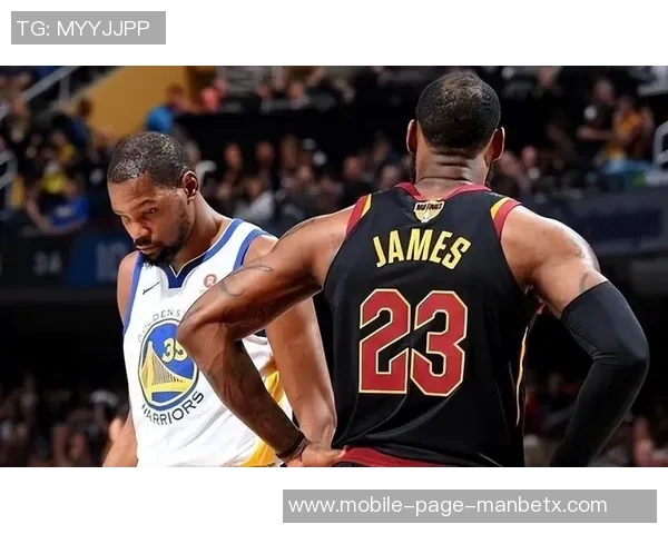 杜兰特赞詹姆斯全明星专注力不投半场三分不用左手上篮